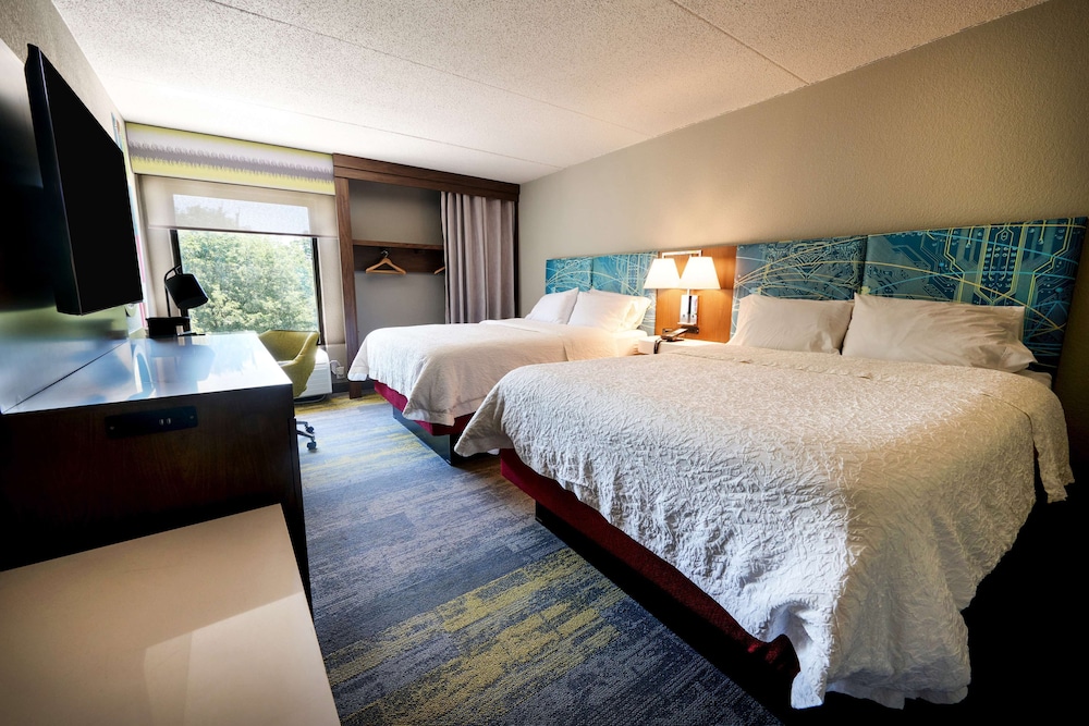 Room, 2 Queen Beds photo 1