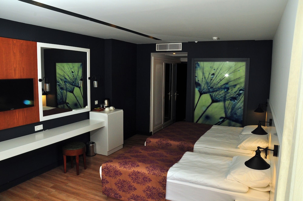 Available room