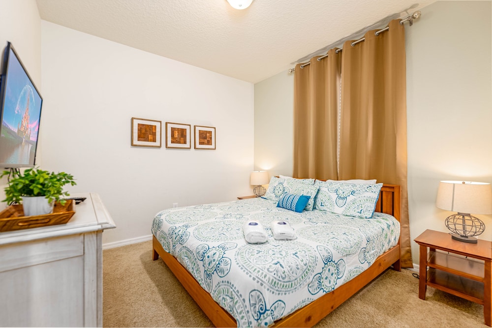 Townhome, 5 Bedrooms