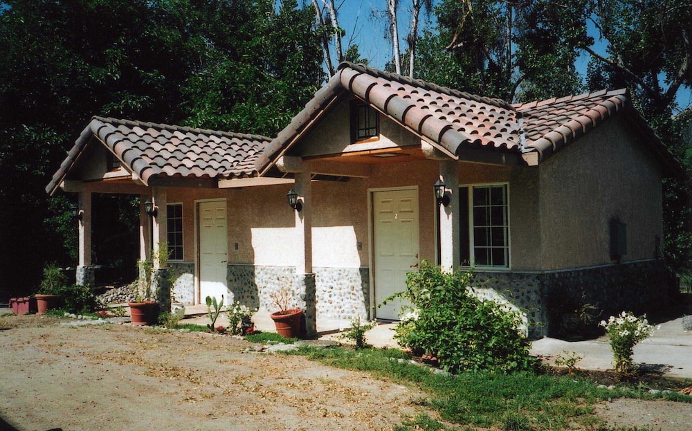 Family Cabin, River Front, River View, Patio #2 photo 2