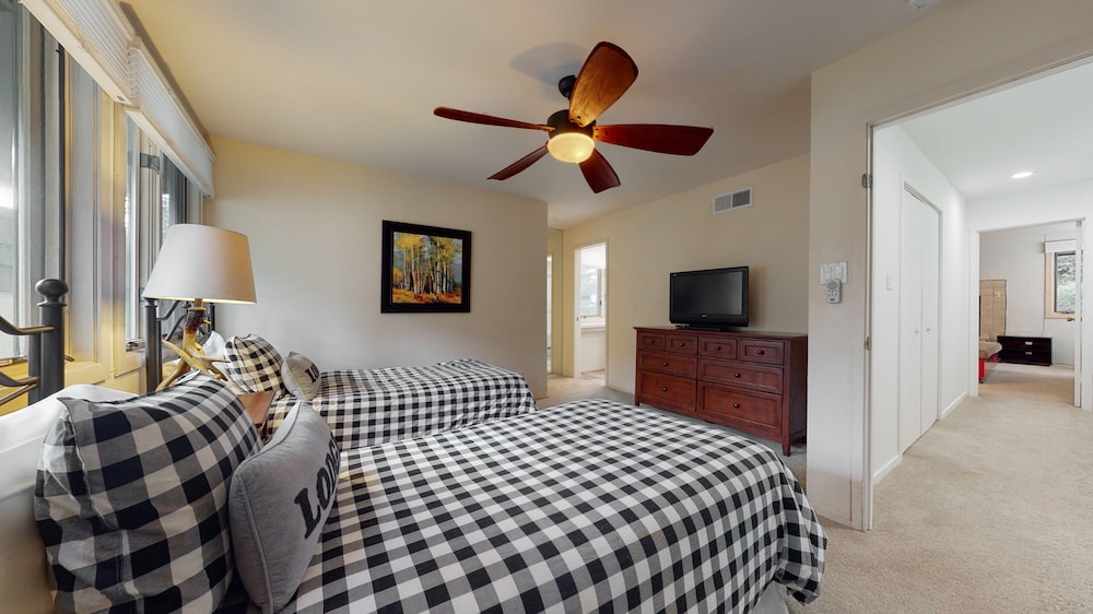 Deluxe Room, 3 Bedrooms photo 2