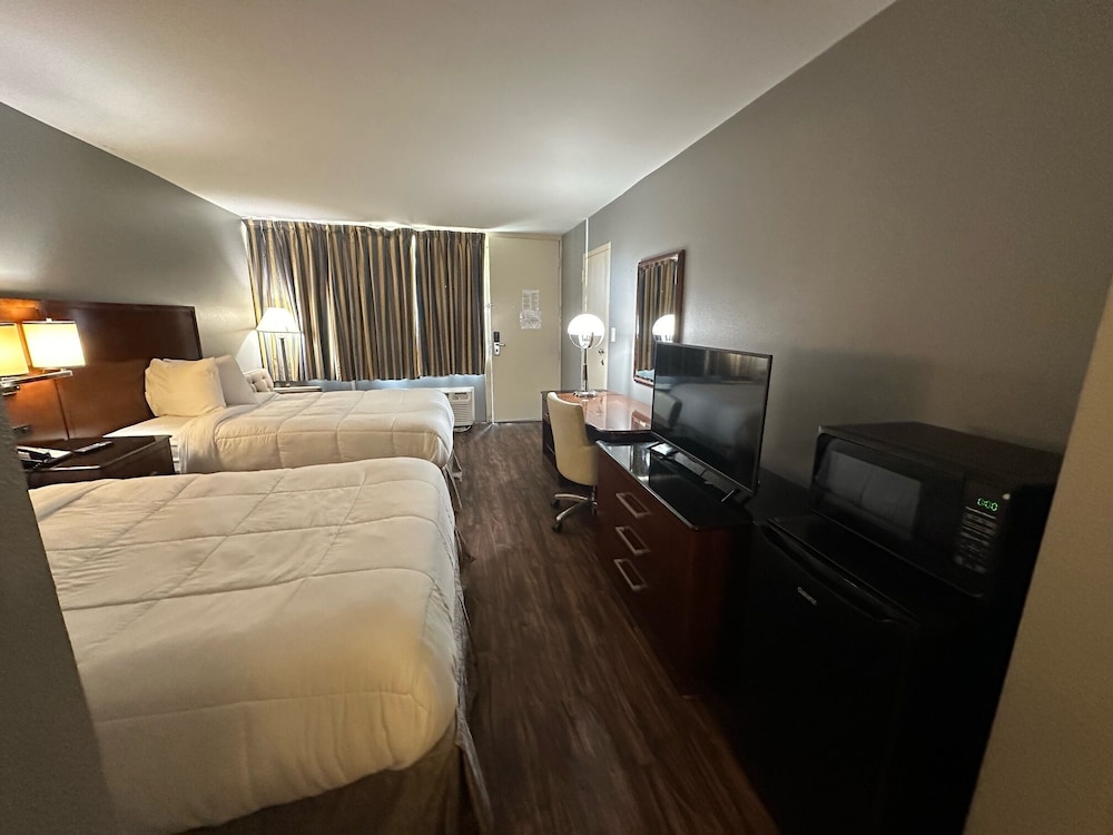 Basic Double or Twin Room photo 3