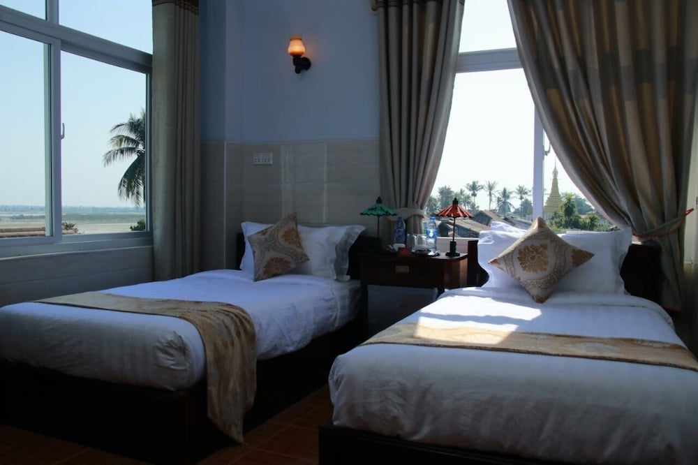 Superior Double or Twin Room photo 1