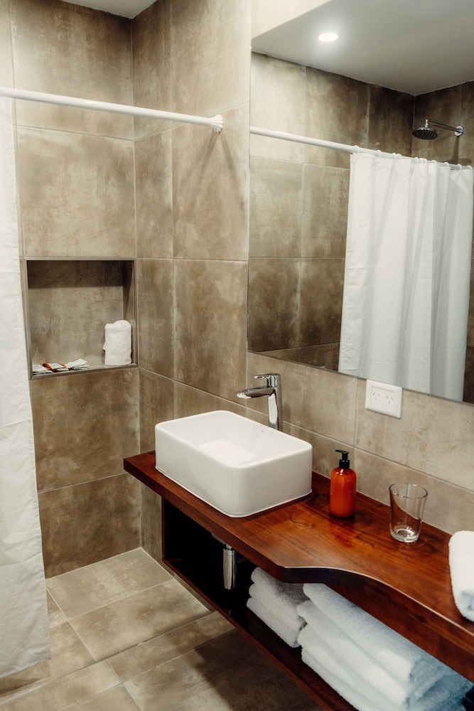 Deluxe Studio Suite photo 2