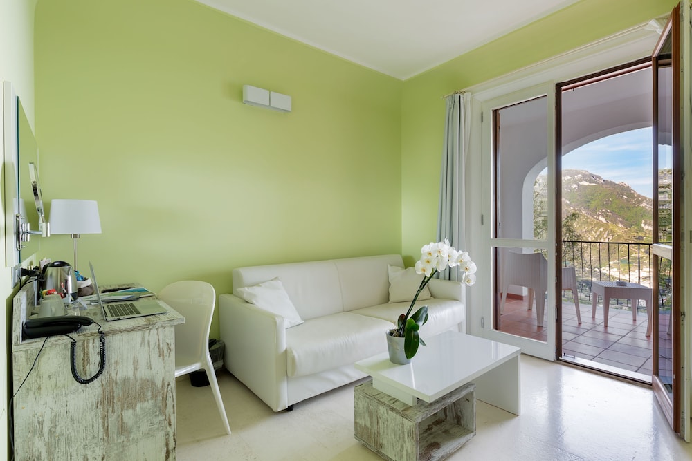 Comfort Suite photo 3