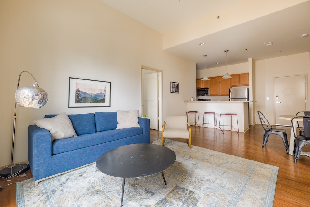 Premium Two Bedroom Suite photo 3