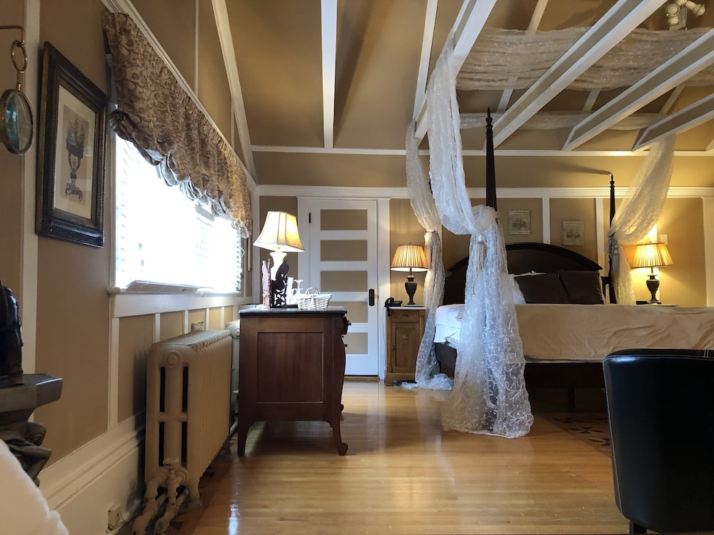 Parker Suite