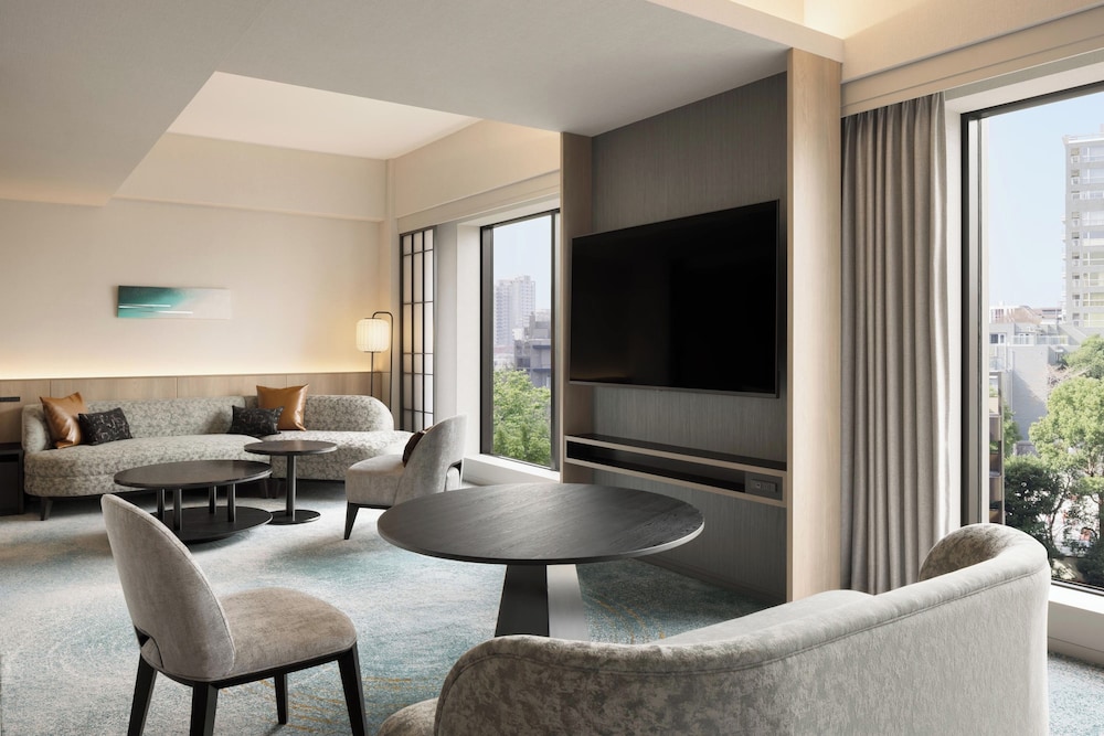 SUI JUNIOR SUITE, Club lounge access, 2 Twin SUI JUNIOR SUITE, Club lounge access, 2 Twin