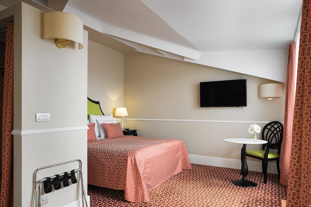 Suite, 1 Bedroom, Balcony, City View photo 2
