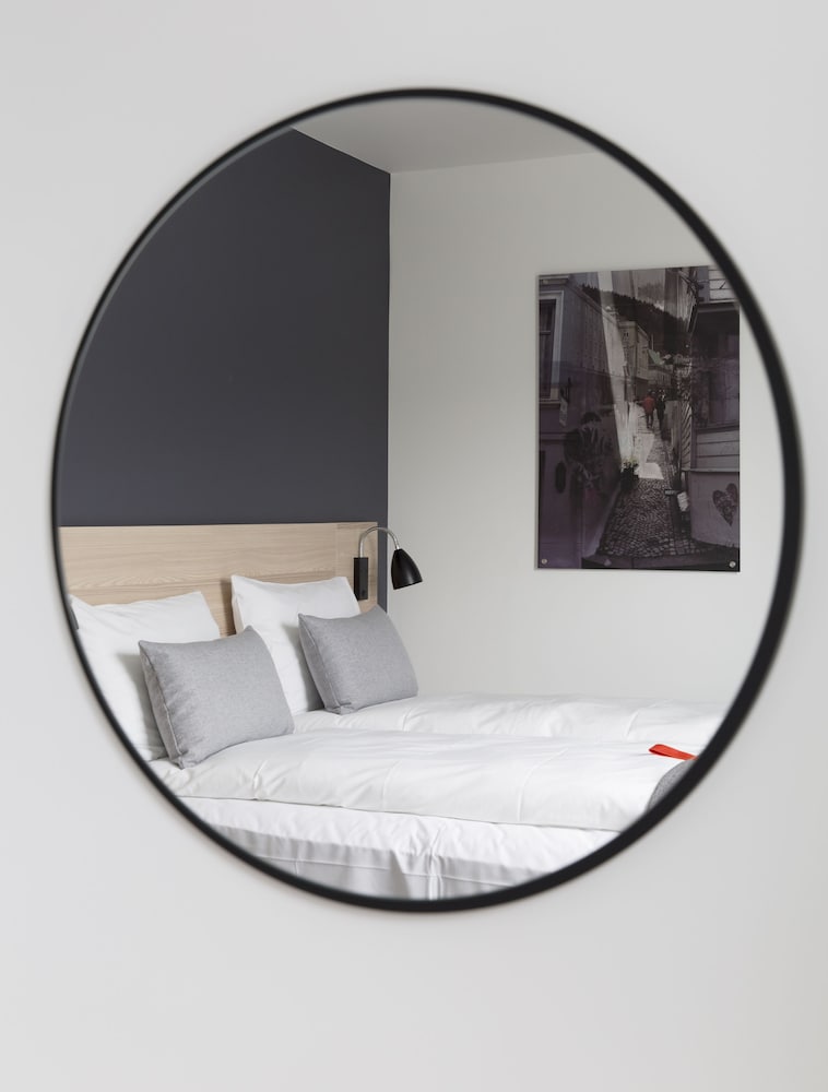 Double Room, 1 Queen Bed photo 3
