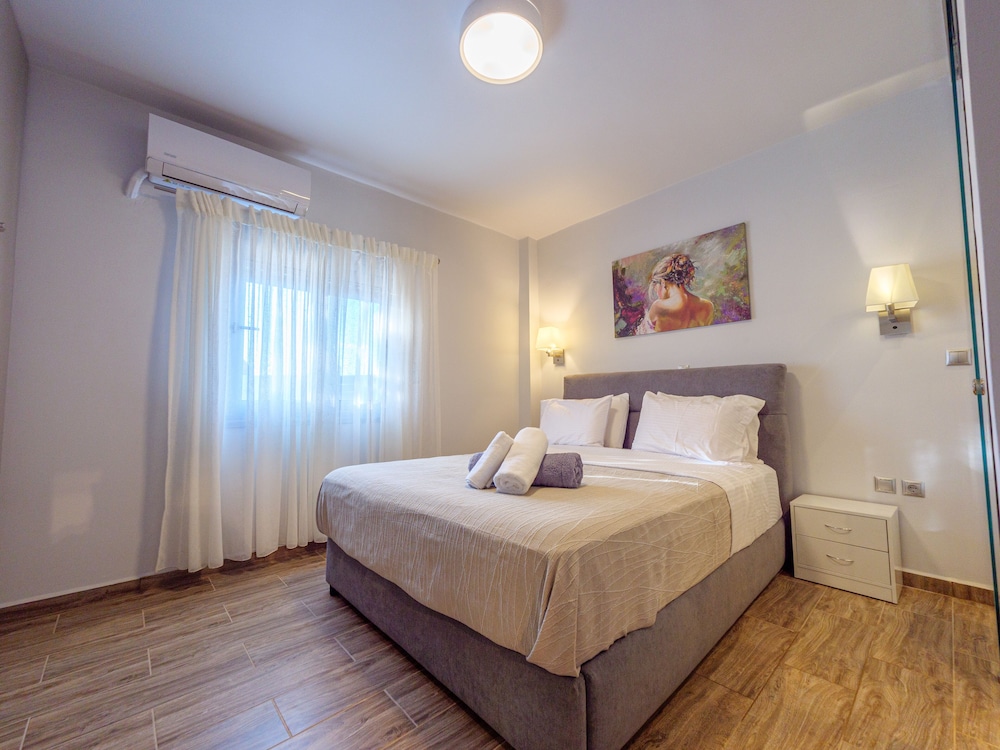 Villa photo 3