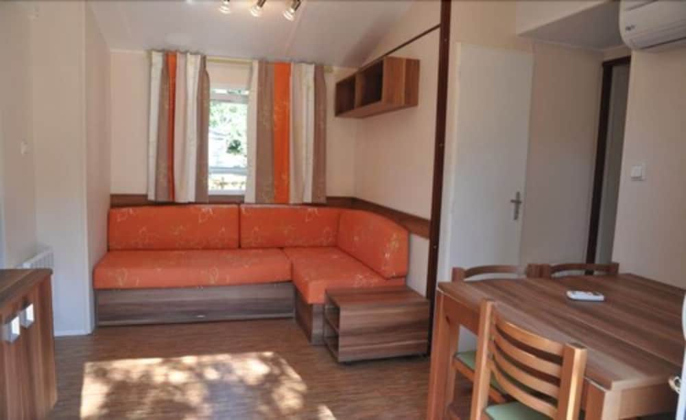 Mobile Home, 3 Bedrooms, Terrace