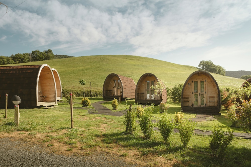 Basic Cabin, Mountain View