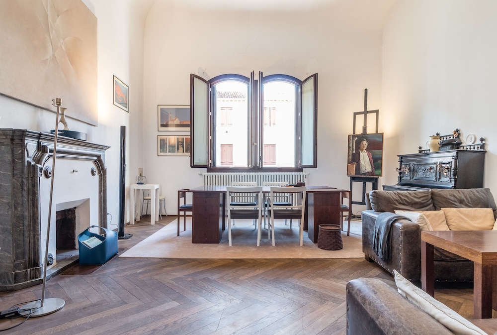 Grand Apartment photo 3