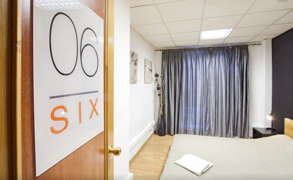 Basic Twin Room photo 2