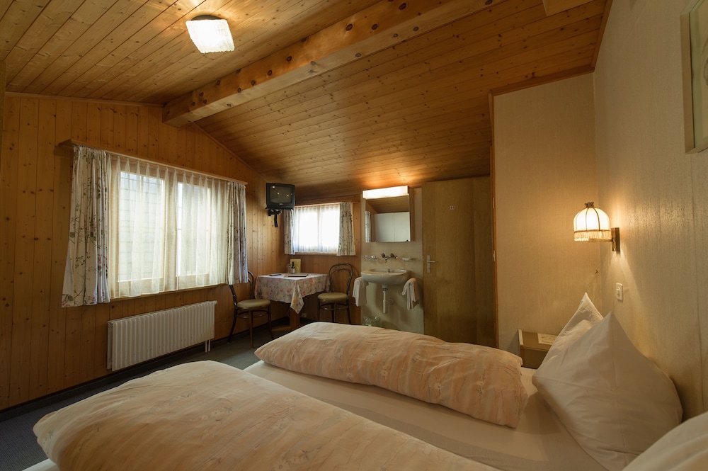 Dachgeschoss Doppelzimmer photo 1