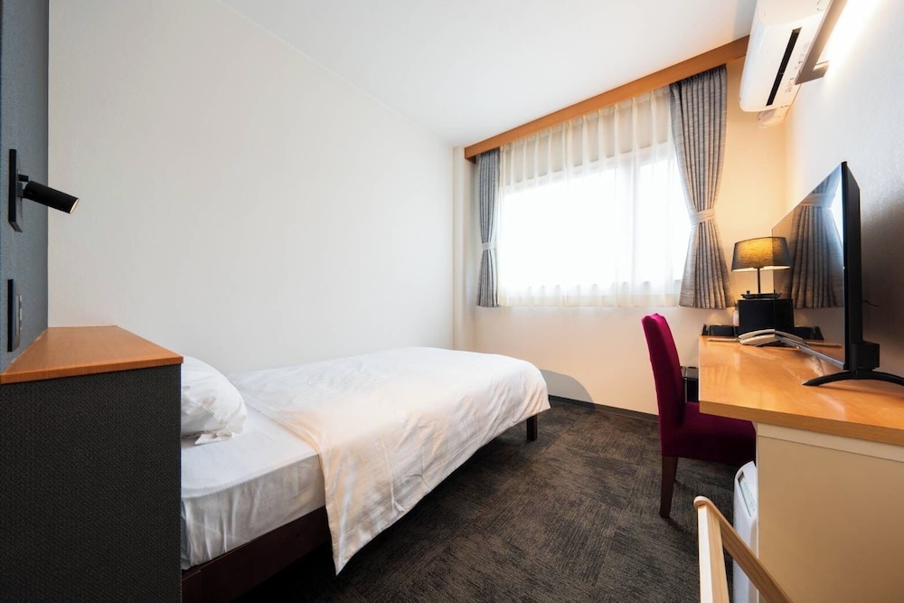 Basic Single Room