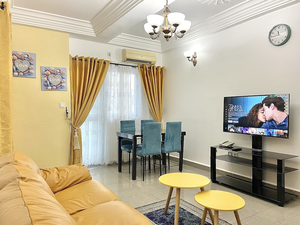 Deluxe Apartment