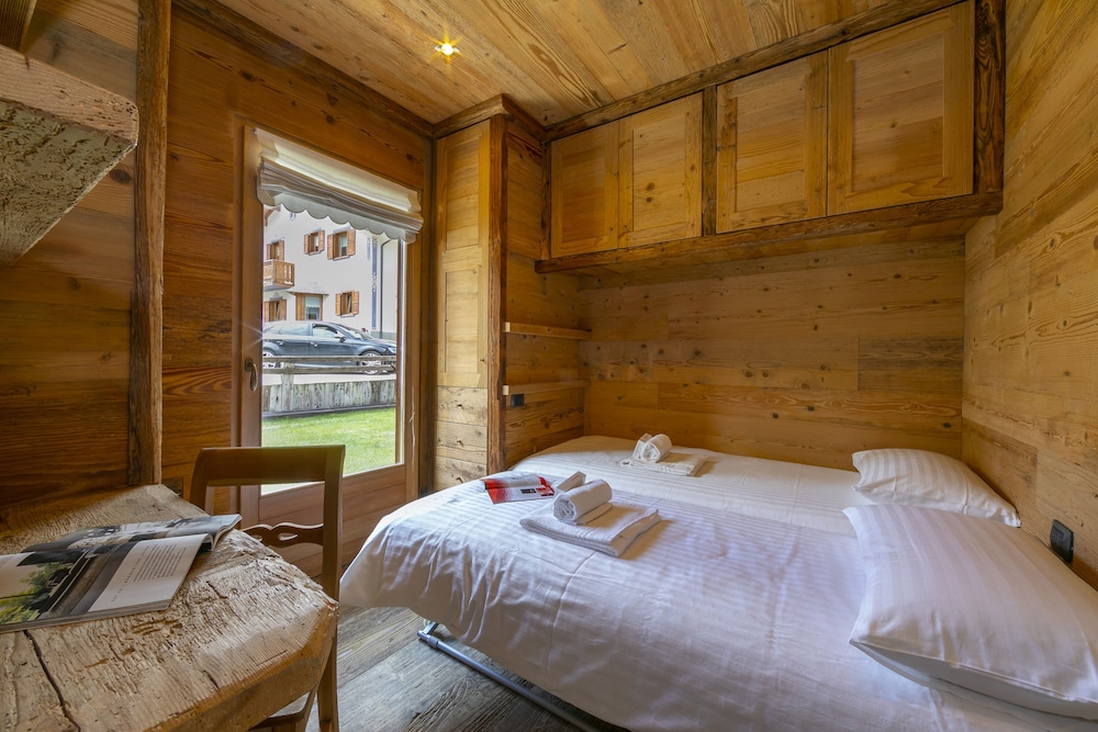 Family Apartment, 2 Bedrooms (Casa Loredana)
