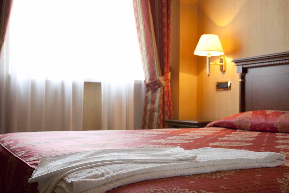 Standard Double Or Twin Room, 1 Queen Bed