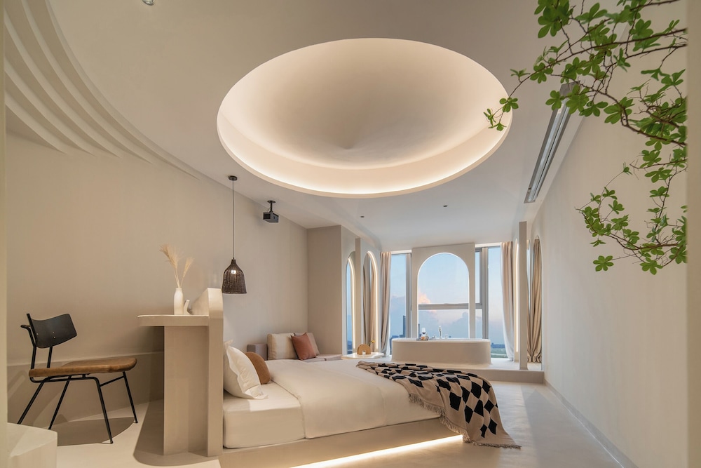 Superior Double Room, City View