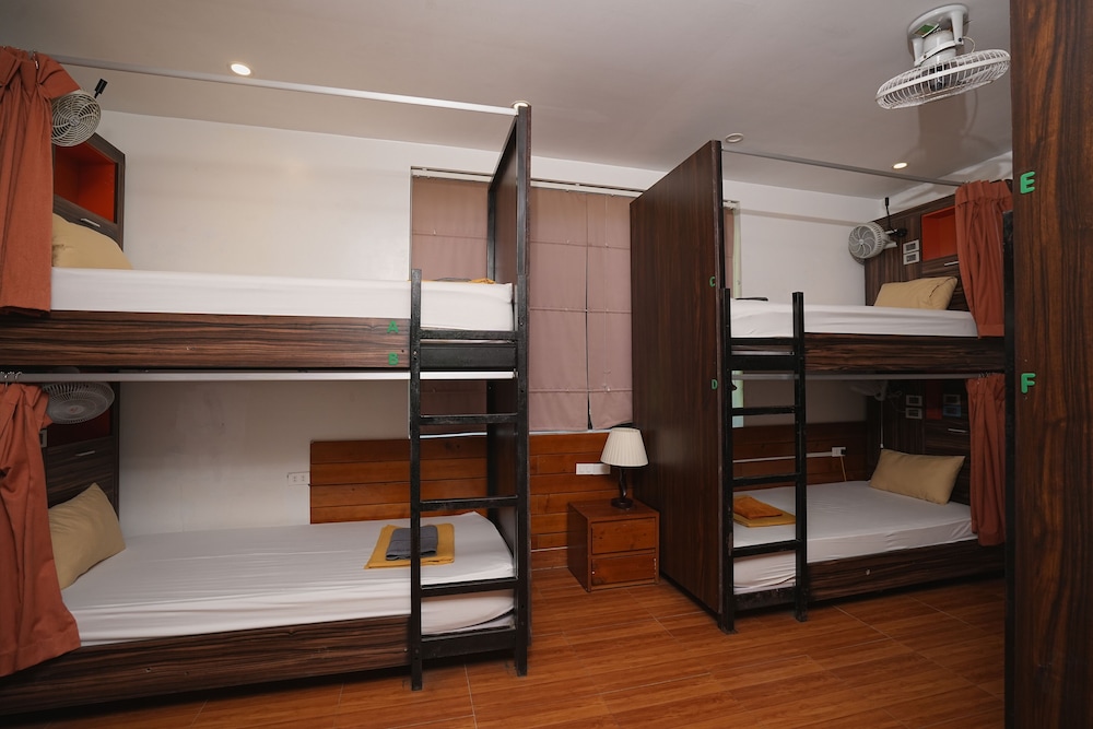 Luxury Shared Dormitory, Mixed Dorm, Non Smoking, Lake View