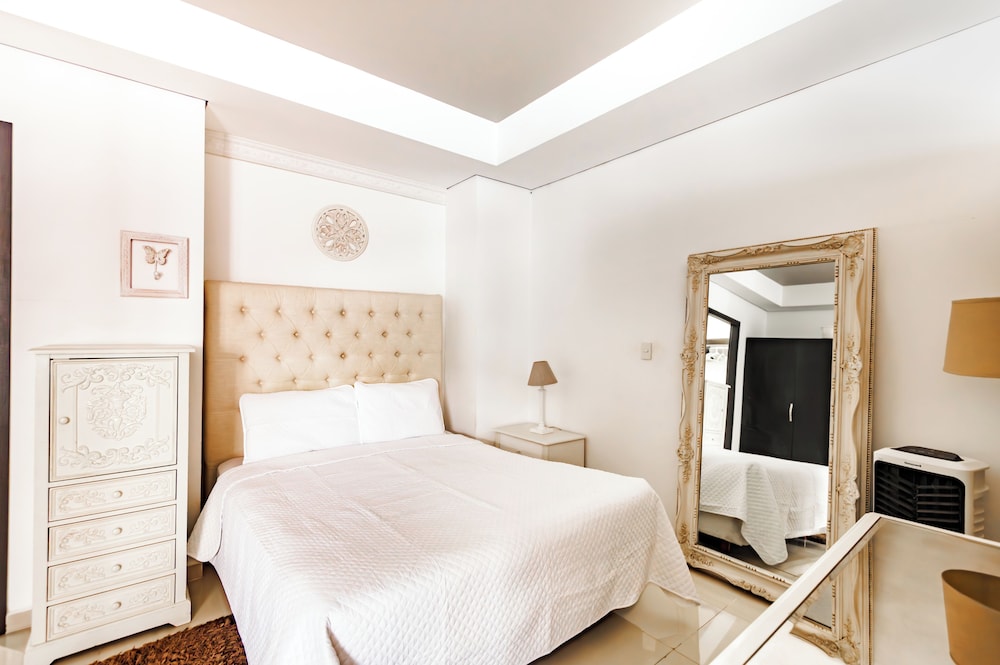 Superior Apartment, 1 Bedroom, Pool Access, Tower photo 1