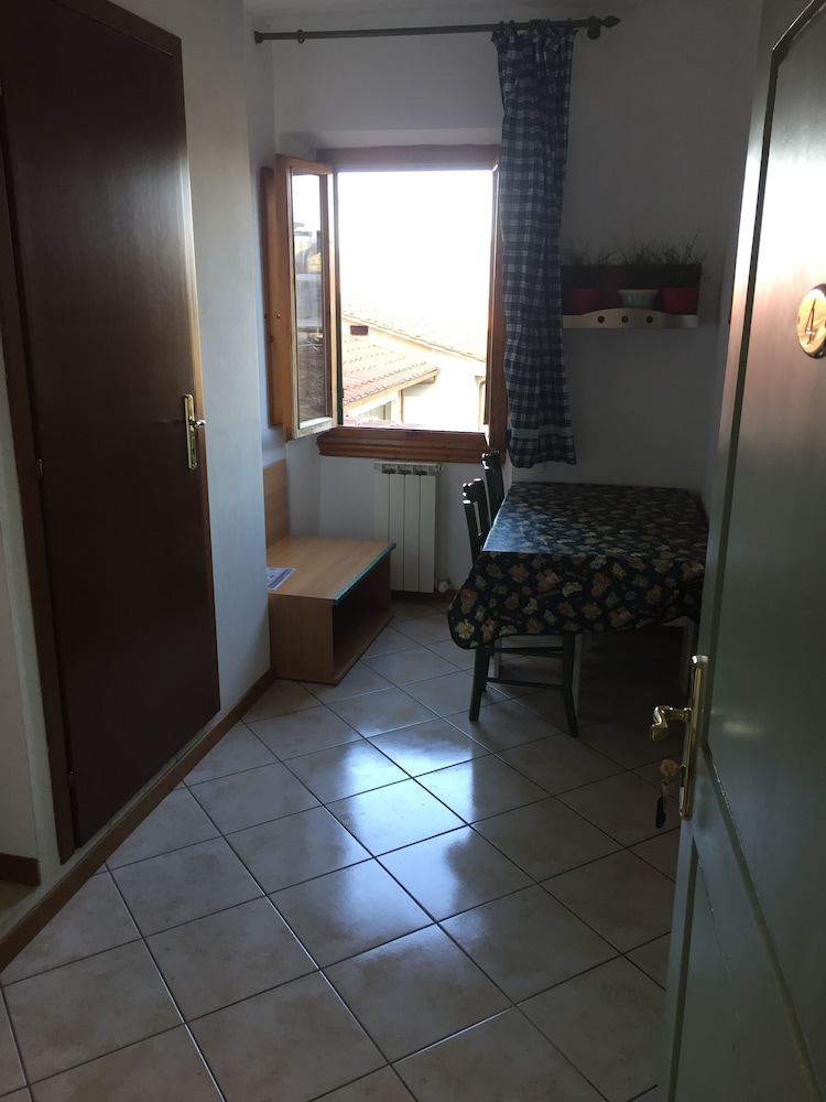 Deluxe Double or Twin Room photo 3