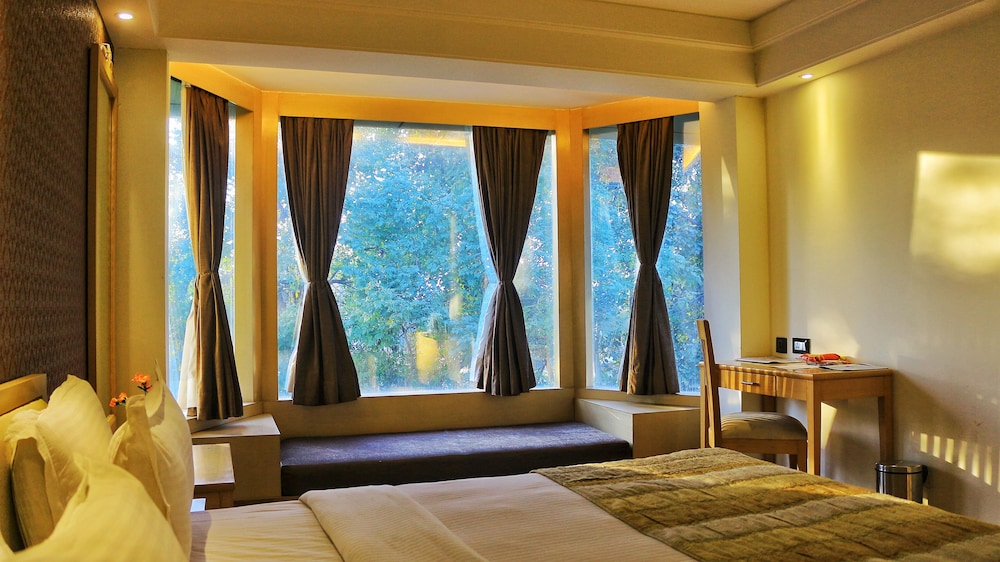 Deluxe Room - Photo 1