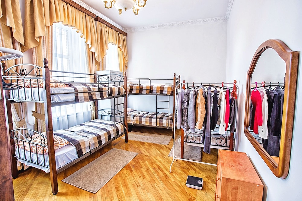 Room, Mixed Dorm (Bed In 8 Bed) photo 1
