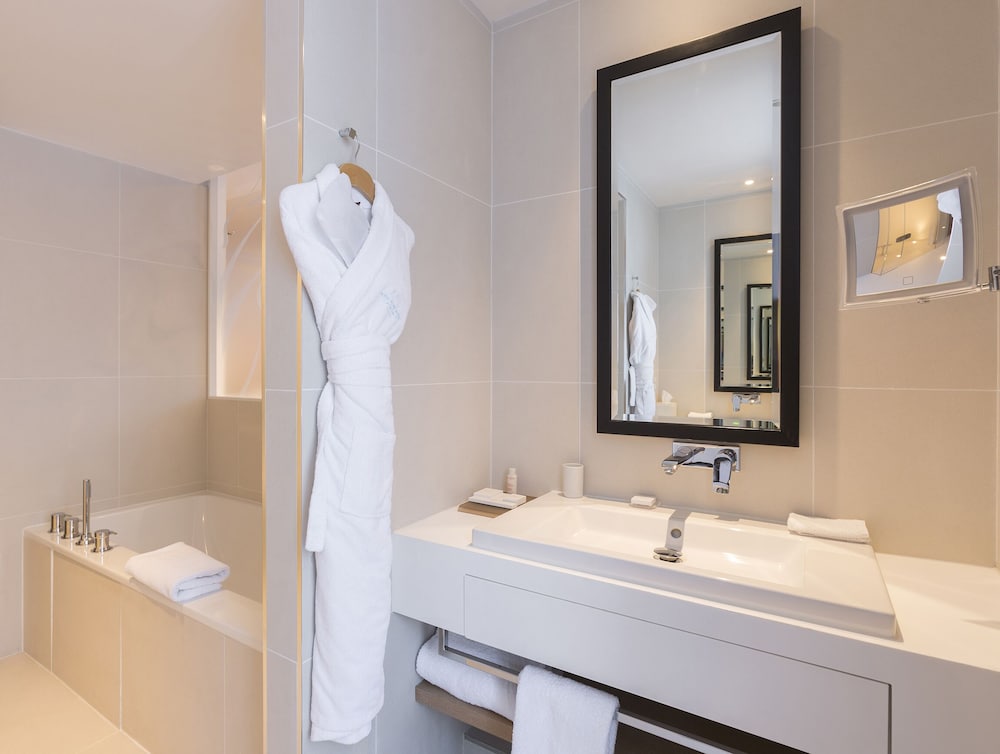 Junior Suite, Mountain View - Photo 3