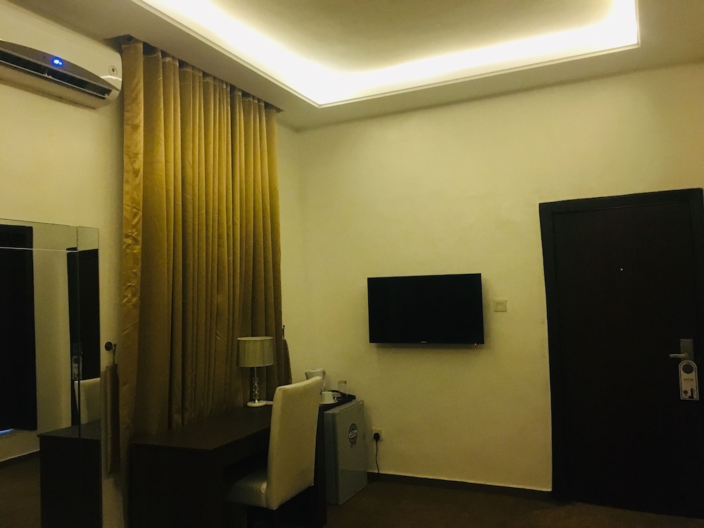 Standard Room - Photo 7
