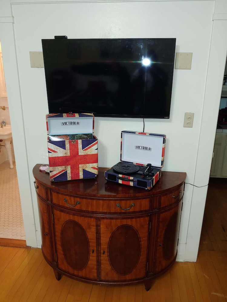 Deluxe Studio Suite, 1 Bedroom photo 2