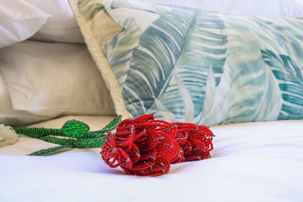 Luxury Suite, 1 King Bed with Sofa bed, Spa Bath, Ocean View, Beachside - Photo 4