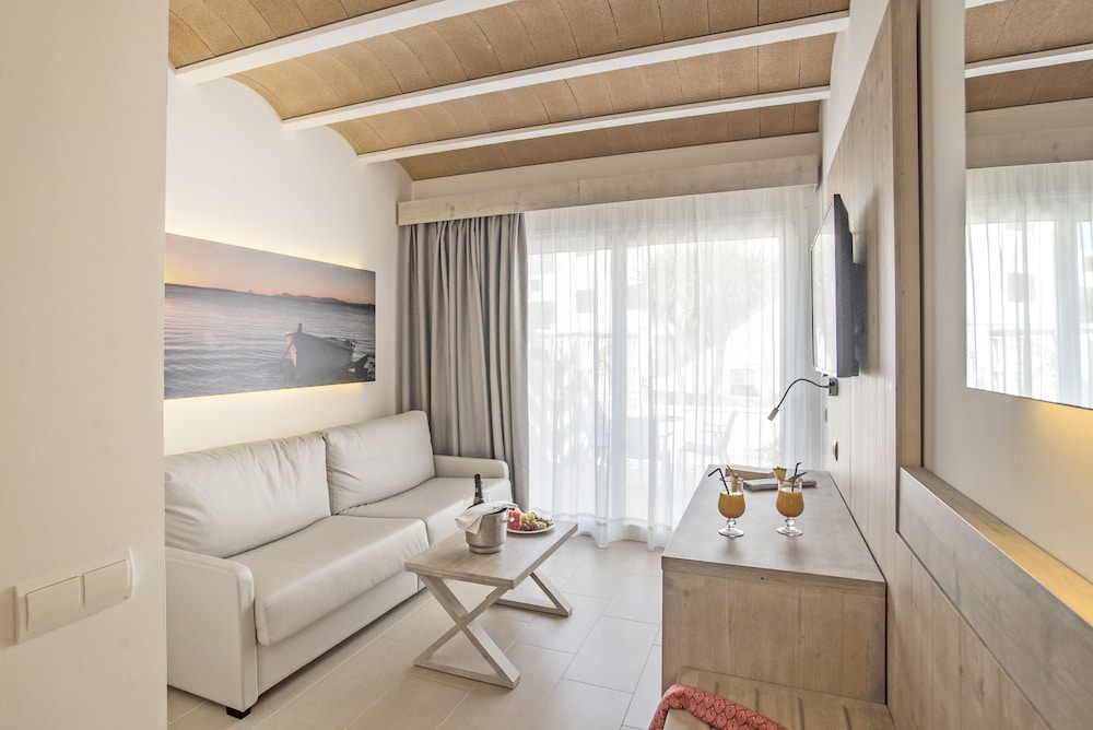 Junior Suite, Terrace, Ground Floor