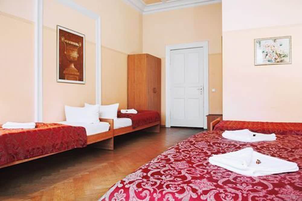 Quintuple Room photo 3