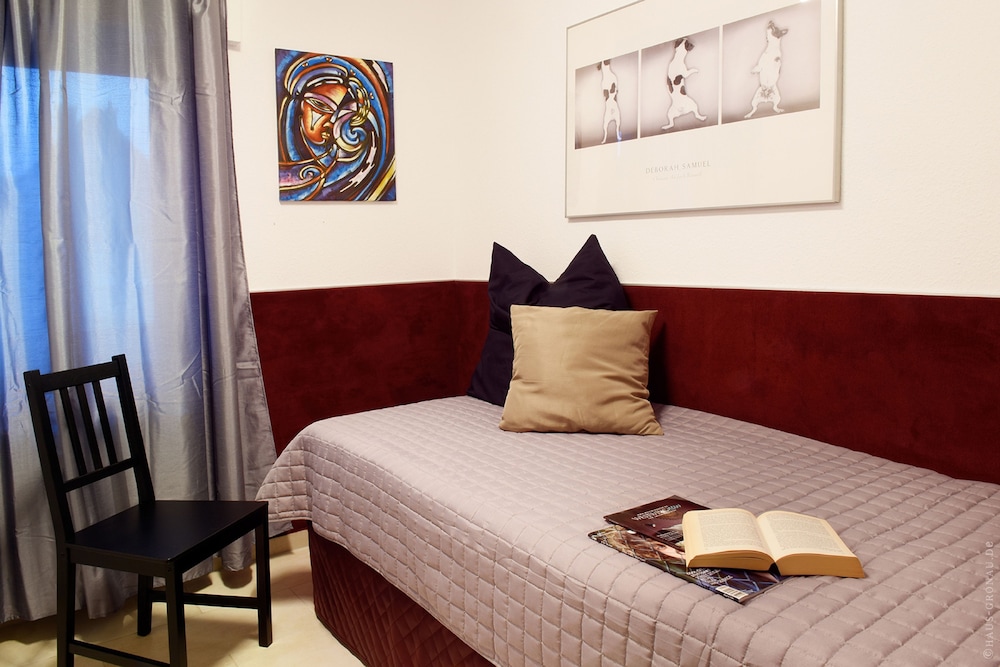 Apartment (C) photo 2