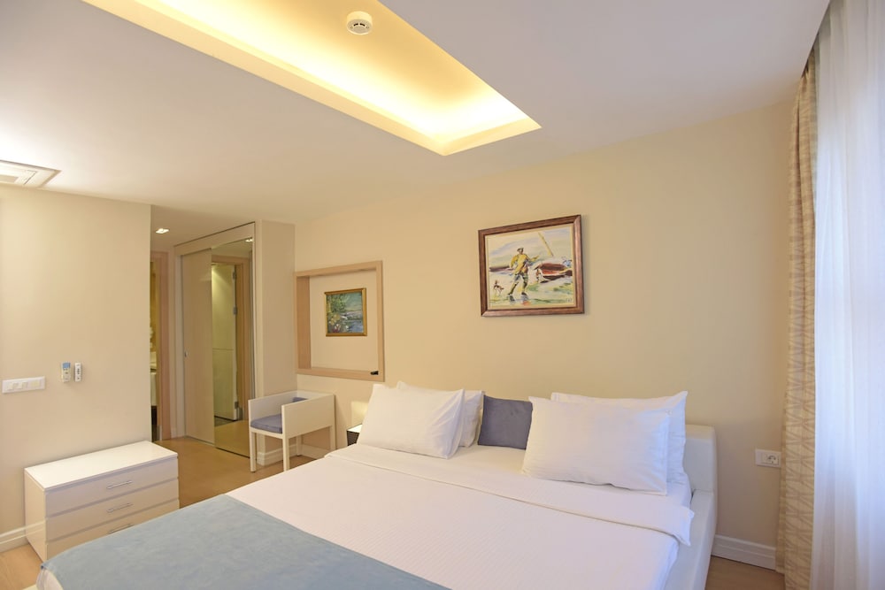 Deluxe Apartment, 2 Bedrooms, Sea View (Bosphorus) photo 2
