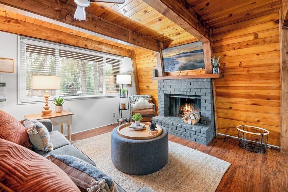 Signature Cabin, 2 Bedrooms, Non Smoking, Kitchen