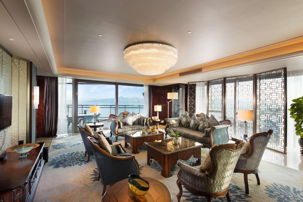 King Presidential Suite