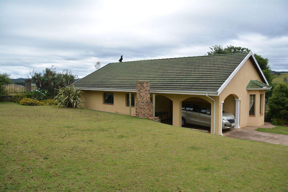 Family Bungalow photo 2