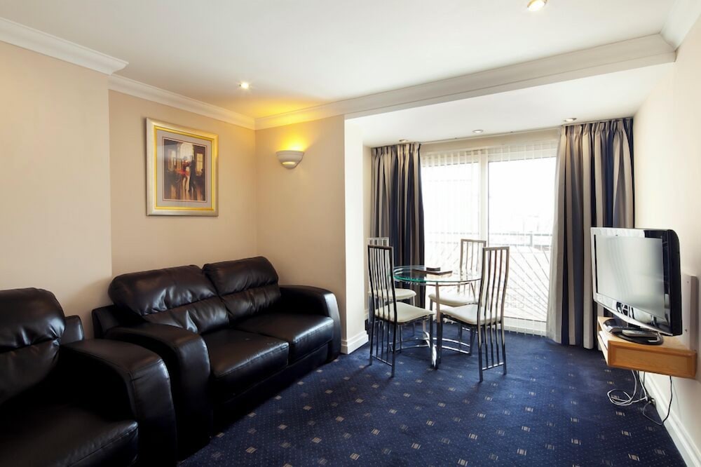 07 Hesketh Suite 4-Star, 1 Bedroom, Courtyard View, Beachfront (plus 1 free baby)
