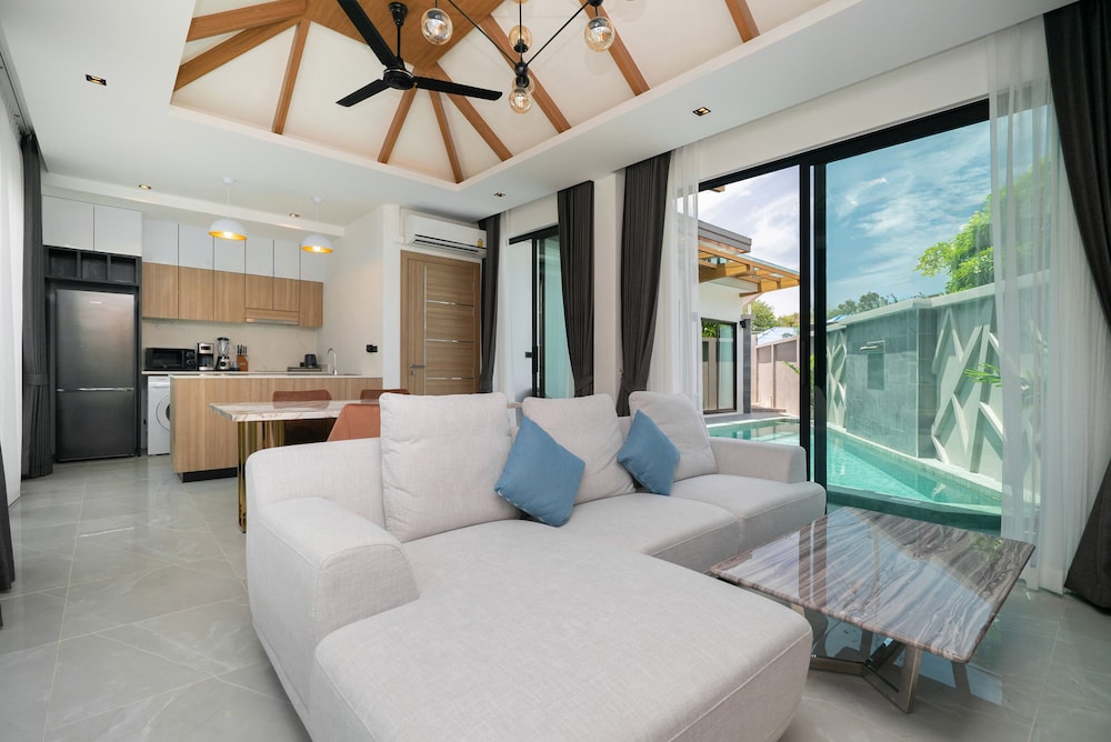 2 Bedroom Deluxe Pool Villa - Photo 7