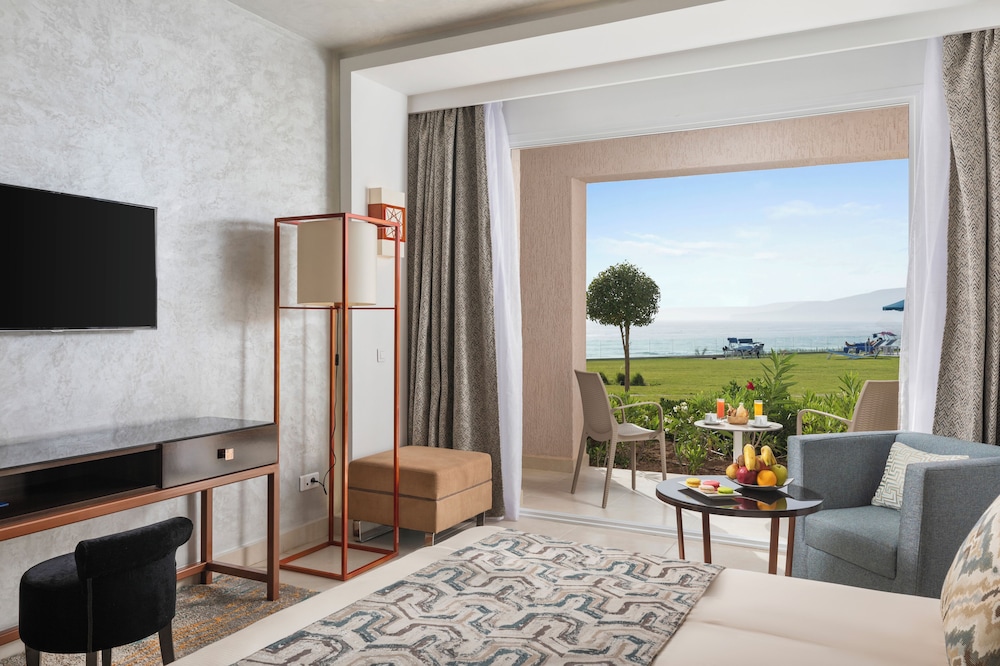 Deluxe Sea View - Photo 2