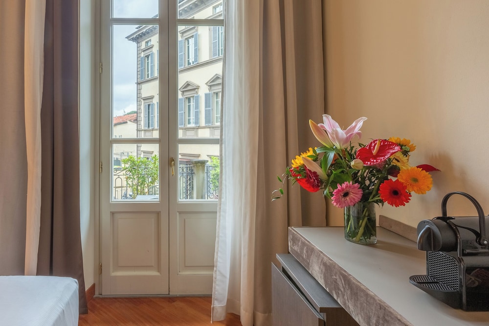 Deluxe Double or Twin Room photo 3