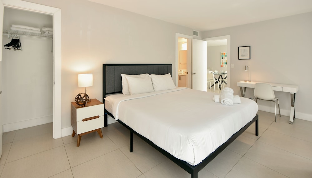 Standard Double Room, 1 Double Bed, Pool Access (Designer One Bedroom - Monthly )