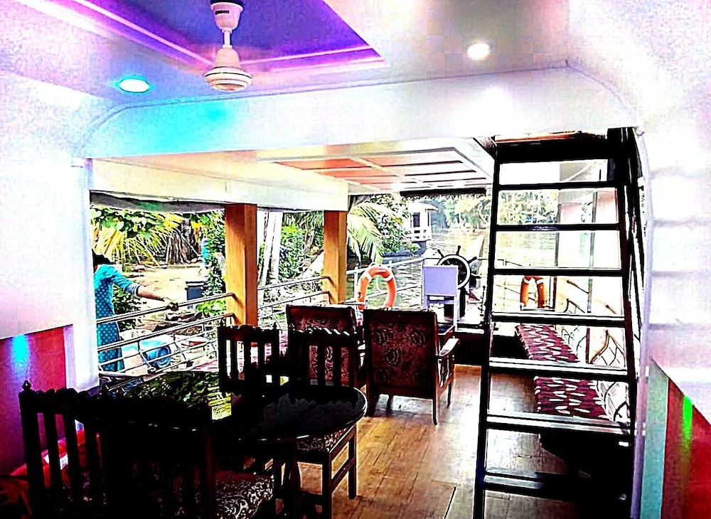 Deluxe Double Room, 1 Bedroom photo 3