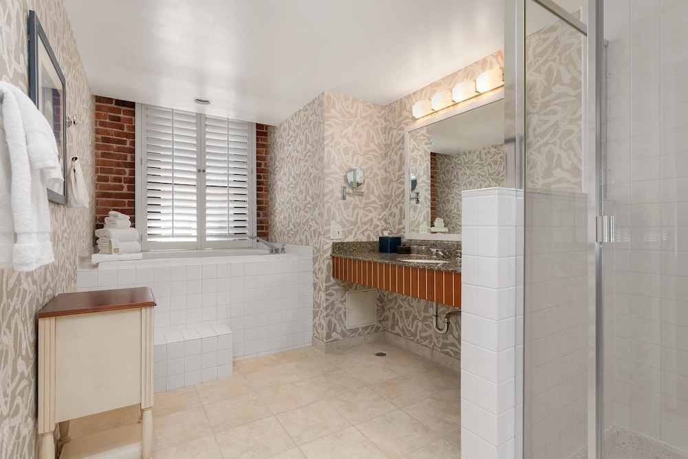 Suite (Argonaut Golden Gate) thumbnail 5