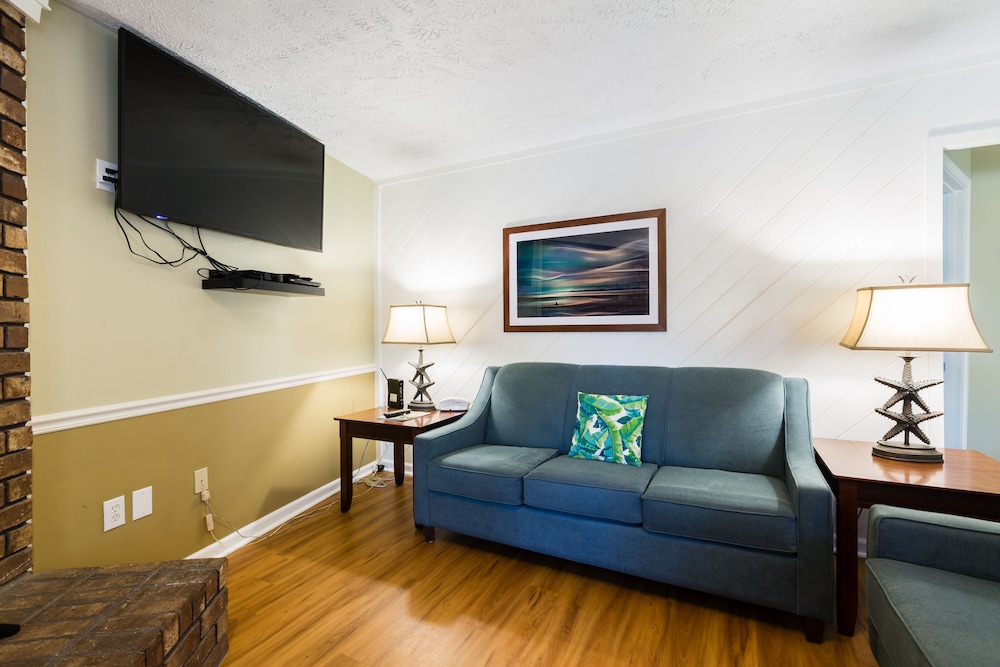 Condo, 3 Bedrooms - Photo 21
