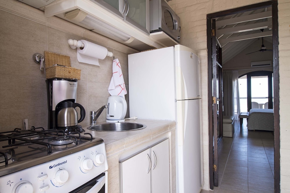 Apartment (Horizontal) photo 2